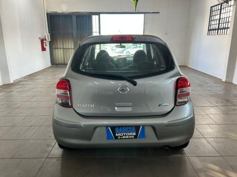 NISSAN March 1.0 16V 4P S FLEX, Foto 4
