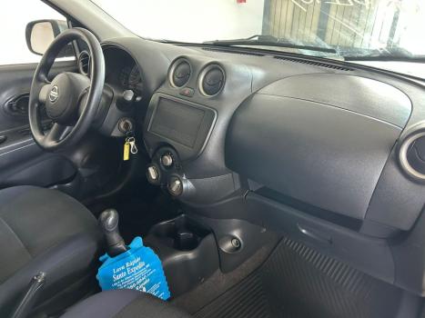 NISSAN March 1.0 16V 4P S FLEX, Foto 9