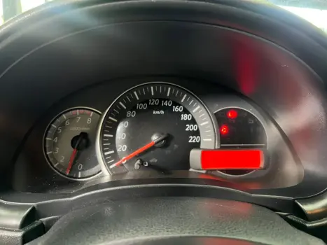 NISSAN March 1.6 16V 4P SL FLEX AUTOM�TICO CVT, Foto 2