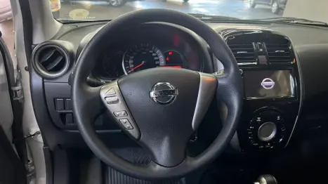 NISSAN March 1.6 16V 4P SL FLEX AUTOMÁTICO CVT, Foto 8