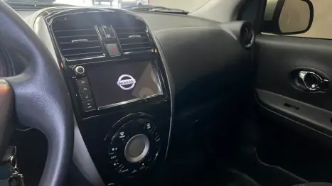 NISSAN March 1.6 16V 4P SL FLEX AUTOMÁTICO CVT, Foto 9