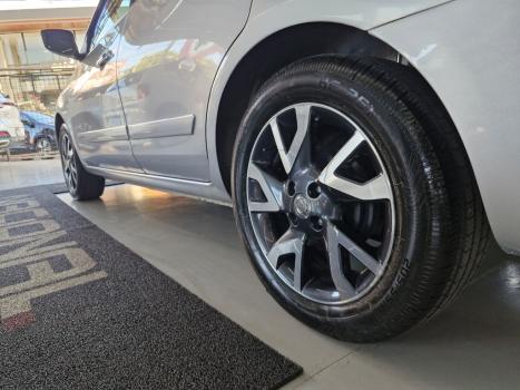 NISSAN Versa Sedan 1.6 16V 4P UNIQUE FLEX, Foto 8