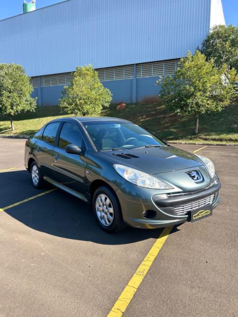 PEUGEOT 207 Sedan 1.4 4P PASSION SPORT XR FLEX, Foto 3