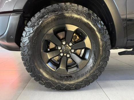 RAM 1500 5.7 V8 REBEL CABINE DUPLA 4X4 AUTOM�TICO, Foto 2
