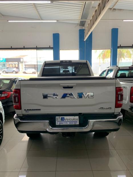 RAM 2500 6.7 I6 24V SLT CABINE DUPLA TURBO DIESEL LARAMIE 4X4 AUTOMTICO, Foto 3