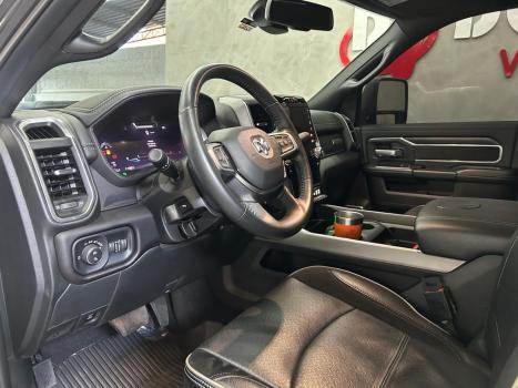 RAM 2500 6.7 I6 24V SLT CABINE DUPLA TURBO DIESEL NIGHT EDITION 4X4 AUTOM�TICO, Foto 7