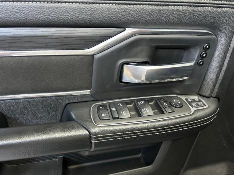 RAM 2500 6.7 I6 24V SLT CABINE DUPLA TURBO DIESEL NIGHT EDITION 4X4 AUTOM�TICO, Foto 10