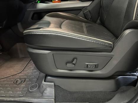 RAM 2500 6.7 I6 24V SLT CABINE DUPLA TURBO DIESEL NIGHT EDITION 4X4 AUTOM�TICO, Foto 11