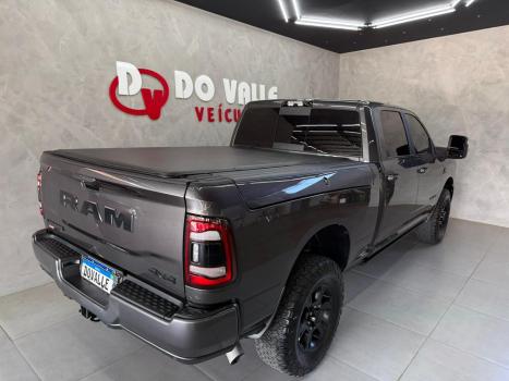 RAM 2500 6.7 I6 24V SLT CABINE DUPLA TURBO DIESEL NIGHT EDITION 4X4 AUTOM�TICO, Foto 2