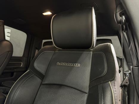 RAM 2500 6.7 I6 24V SLT CABINE DUPLA TURBO DIESEL NIGHT EDITION 4X4 AUTOM�TICO, Foto 5