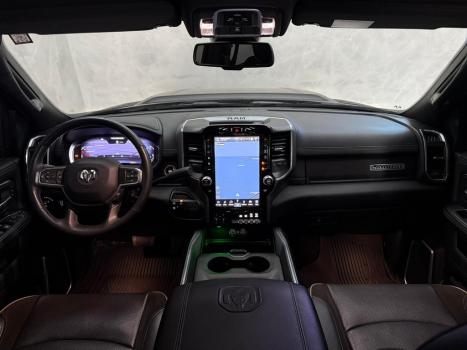 RAM 2500 6.7 I6 24V SLT CABINE DUPLA TURBO DIESEL NIGHT EDITION 4X4 AUTOM�TICO, Foto 6