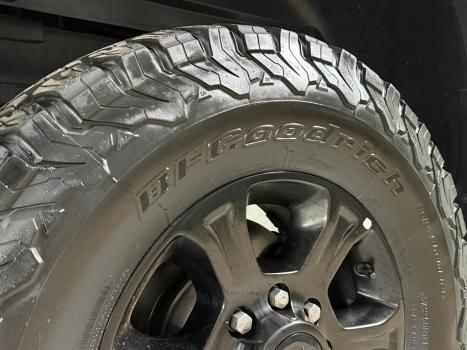 RAM 2500 6.7 I6 24V SLT CABINE DUPLA TURBO DIESEL NIGHT EDITION 4X4 AUTOM�TICO, Foto 9