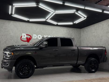 RAM 2500 6.7 I6 24V SLT CABINE DUPLA TURBO DIESEL NIGHT EDITION 4X4 AUTOM�TICO, Foto 11