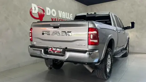RAM 2500 6.7 I6 24V SLT CABINE DUPLA TURBO DIESEL LARAMIE 4X4 AUTOMÁTICO, Foto 2