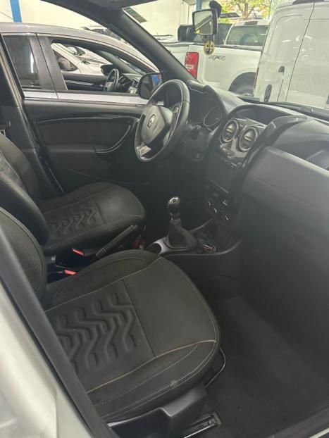 RENAULT Duster 2.0 16V 4P FLEX DYNAMIQUE, Foto 13 RENAULT Duster 2.0 16V 4P FLEX DYNAMIQUE, Foto 13