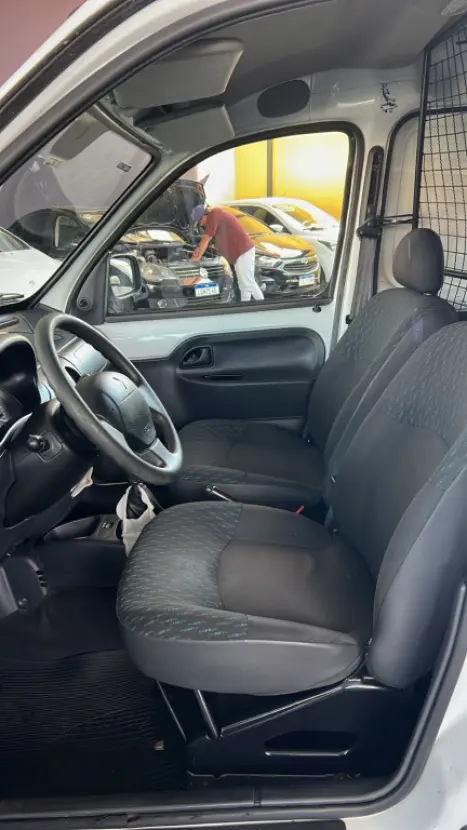 RENAULT Kangoo 1.6 16V 4P RL EXPRESS, Foto 6