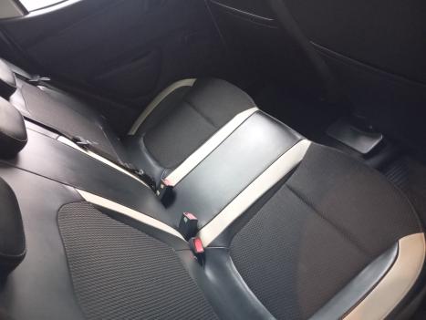 RENAULT Kwid 1.0 12V 4P SCE FLEX INTENSE, Foto 12