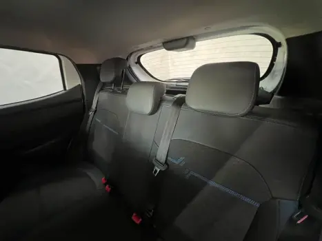 RENAULT Kwid 1.0 12V 4P SCE FLEX INTENSE, Foto 3