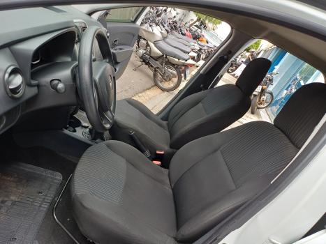 RENAULT Logan 1.0 16V 4P FLEX AUTHENTIQUE, Foto 12