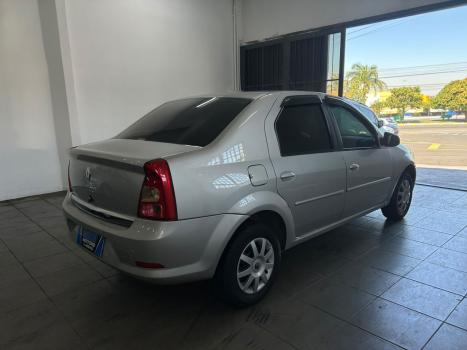 RENAULT Logan 1.0 16V 4P FLEX AUTHENTIQUE, Foto 4