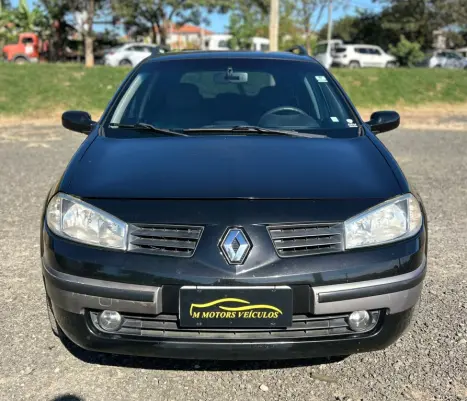RENAULT Megane Grand Tour 2.0 16V 4P DYNAMIQUE AUTOM�TICO, Foto 2
