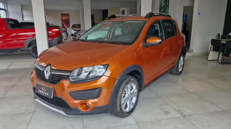 RENAULT Sandero 1.6 16V 4P FLEX STEPWAY AUTOMÁTICO, Foto 3