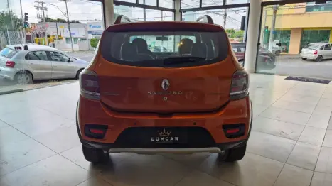 RENAULT Sandero 1.6 16V 4P FLEX STEPWAY AUTOMÁTICO, Foto 6