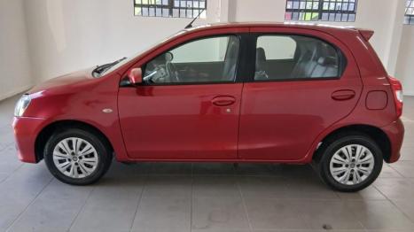 TOYOTA Etios Hatch 1.5 16V 4P FLEX XS AUTOM�TICO, Foto 6