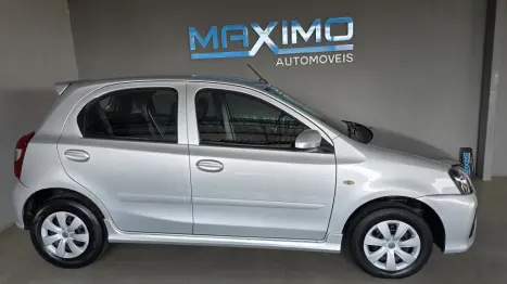 TOYOTA Etios Hatch 1.3 16V 4P FLEX X AUTOMÁTICO, Foto 7