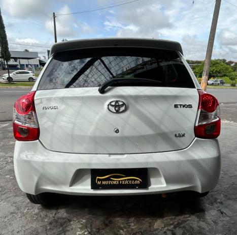 TOYOTA Etios Hatch 1.3 16V 4P FLEX X, Foto 5