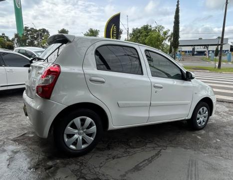 TOYOTA Etios Hatch 1.3 16V 4P FLEX X, Foto 6