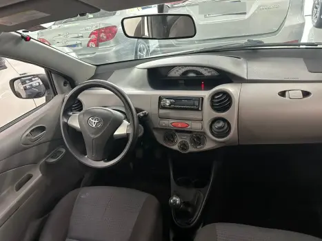 TOYOTA Etios Sedan 1.3 16V 4P FLEX X, Foto 7