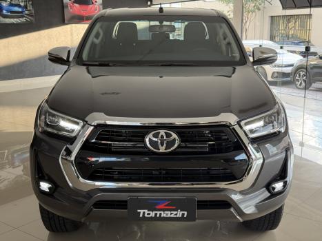 TOYOTA Hilux Caminhonete 2.8 16V SRV 4X4 DIESEL CABINE DUPLA AUTOM�TICO, Foto 2
