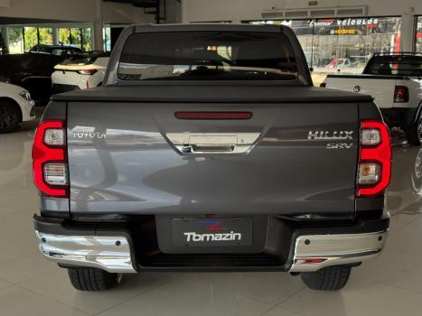 TOYOTA Hilux Caminhonete 2.8 16V SRV 4X4 DIESEL CABINE DUPLA AUTOM�TICO, Foto 3