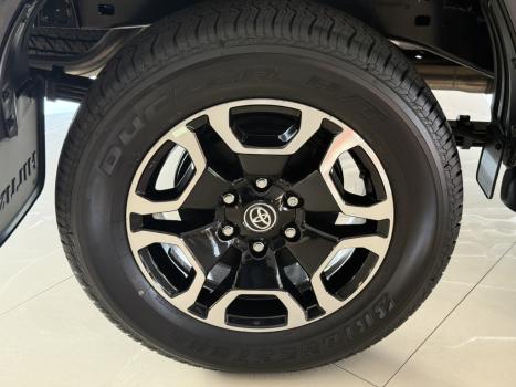 TOYOTA Hilux Caminhonete 2.8 16V SRV 4X4 DIESEL CABINE DUPLA AUTOM�TICO, Foto 5