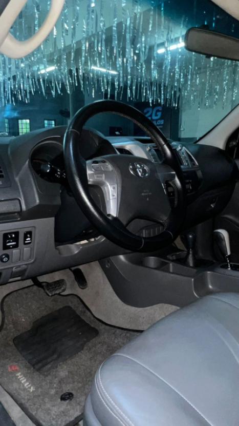 TOYOTA Hilux Caminhonete 2.8 16V SRV 4X4 DIESEL CABINE DUPLA AUTOM�TICO, Foto 9