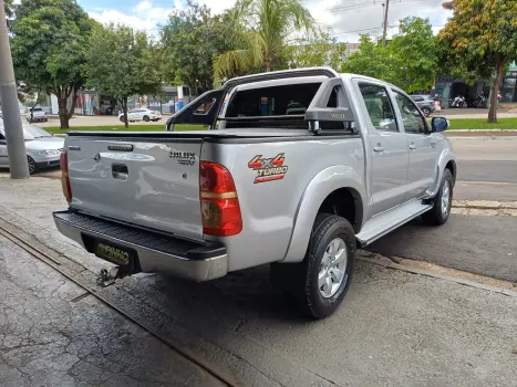 TOYOTA Hilux Caminhonete 3.0 4P SRV DIESEL CABINE DUPLA, Foto 8