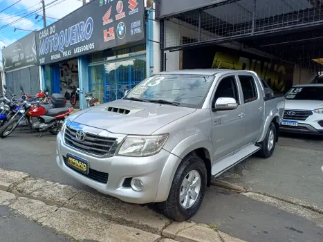 TOYOTA Hilux Caminhonete 3.0 4P SRV DIESEL CABINE DUPLA, Foto 10