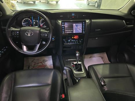 TOYOTA Hilux SW4 2.7 16V 4P FLEX SRV 7 LUGARES AUTOM�TICO, Foto 9