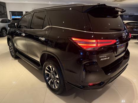 TOYOTA Hilux SW4 2.8 16V 4P SRX PLATINUM 4X4 7 LUGARES TURBO DIESEL AUTOM�TICO, Foto 5