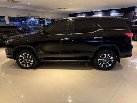 TOYOTA Hilux SW4 2.8 16V 4P SRX PLATINUM 4X4 7 LUGARES TURBO DIESEL AUTOM�TICO, Foto 7