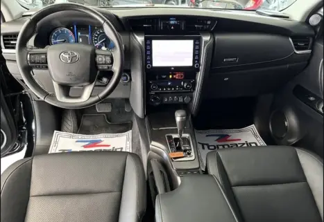 TOYOTA Hilux SW4 2.8 16V 4P SRX 4X4 7 LUGARES TURBO DIESEL AUTOM�TICO, Foto 9