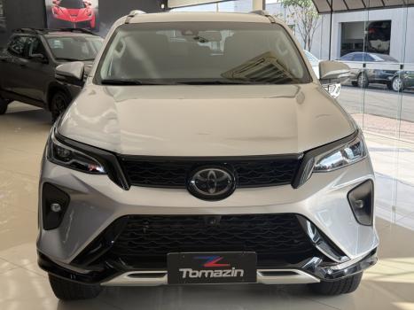 TOYOTA Hilux SW4 2.8 16V 4P SRX PLATINUM 4X4 7 LUGARES TURBO DIESEL AUTOM�TICO, Foto 2