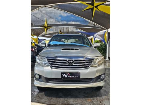 TOYOTA Hilux SW4 3.0 16V 4P SRV 4X4 7 LUGARES TURBO DIESEL AUTOMTICO, Foto 2