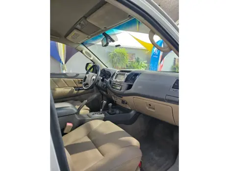 TOYOTA Hilux SW4 3.0 16V 4P SRV 4X4 7 LUGARES TURBO DIESEL AUTOMTICO, Foto 10