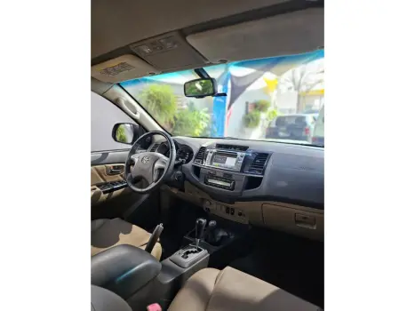 TOYOTA Hilux SW4 3.0 16V 4P SRV 4X4 7 LUGARES TURBO DIESEL AUTOMTICO, Foto 13