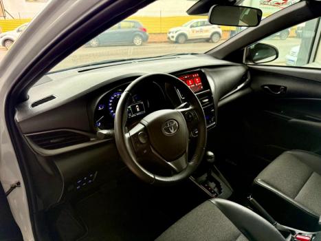 TOYOTA Yaris Hatch 1.5 16V 4P FLEX XS CONNECT MULTIDRIVE AUTOM�TICO CVT, Foto 8