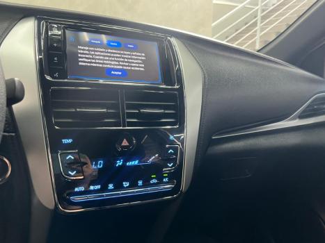 TOYOTA Yaris Hatch 1.5 16V 4P FLEX XLS CONNECT MULTIDRIVE AUTOM�TICO CVT, Foto 2