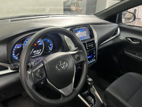 TOYOTA Yaris Hatch 1.5 16V 4P FLEX XLS CONNECT MULTIDRIVE AUTOM�TICO CVT, Foto 4