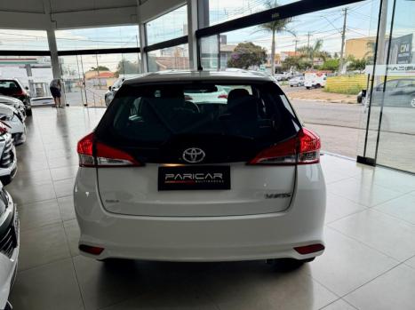 TOYOTA Yaris Hatch 1.5 16V 4P FLEX XL MULTIDRIVE AUTOM�TICO CVT, Foto 6